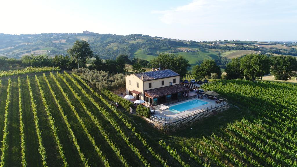 Villa Le Vigne Loro Piceno Екстериор снимка